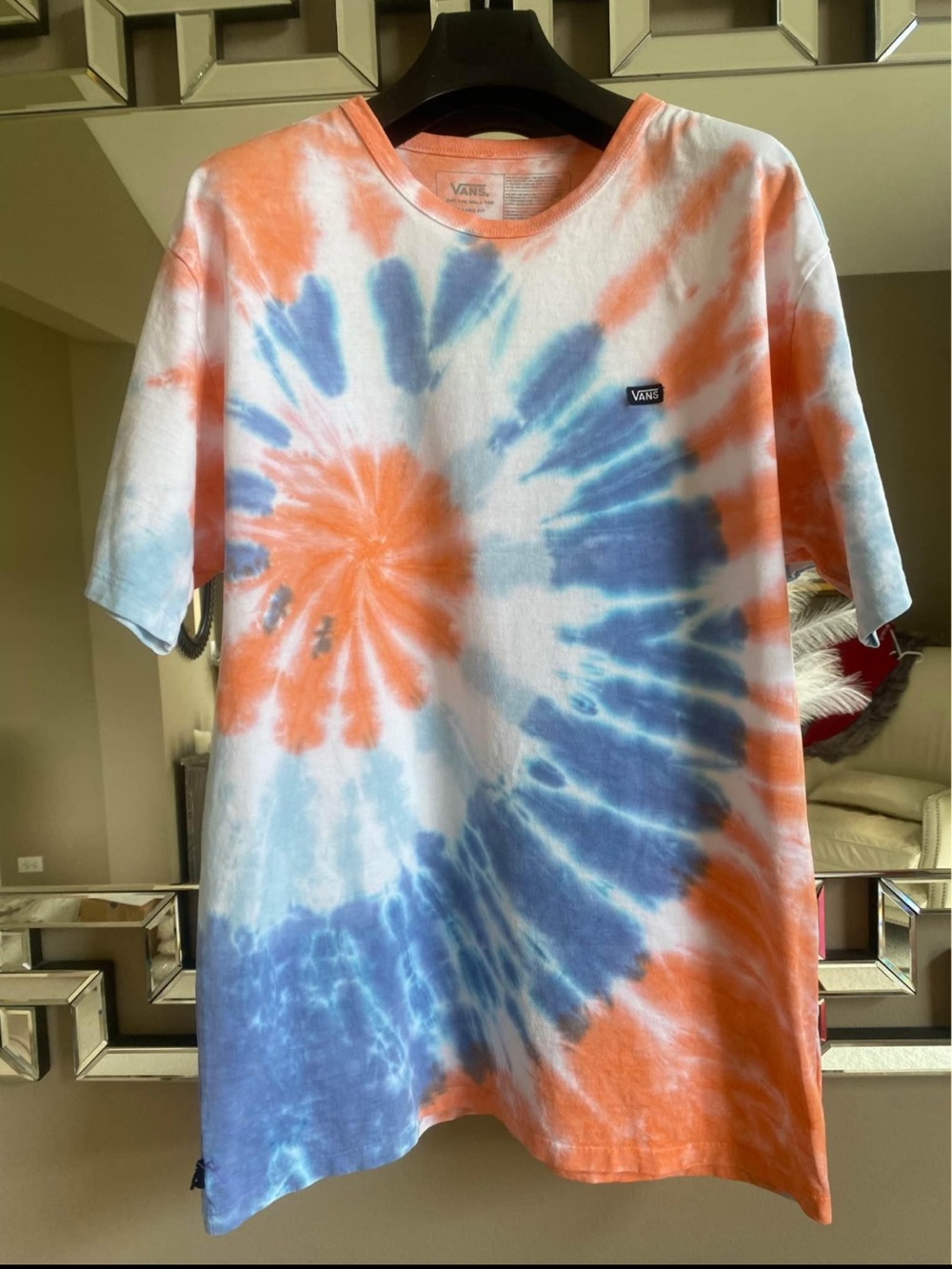 VANS , like NEW, T-Shirt! Sz LARGE ADULT!👕👕👕UNUSEX!